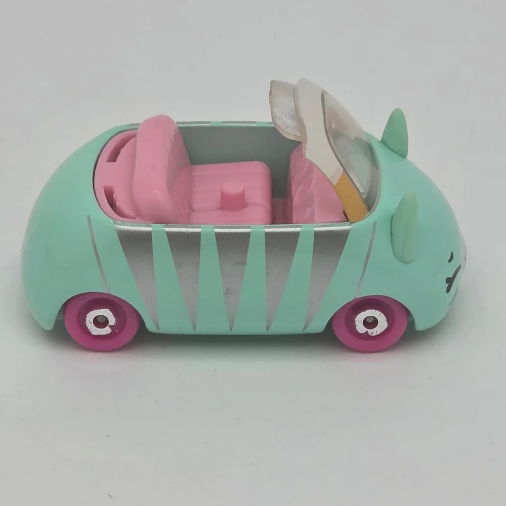 Shopkins Cutie Cars Cat Convertible Mint Green Pink‎ Die-Cast Retro Toy Vehicle